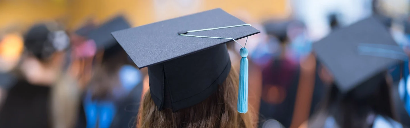 Certificate vs Associate Degree - Make the Right Choice [Updated 2020]
