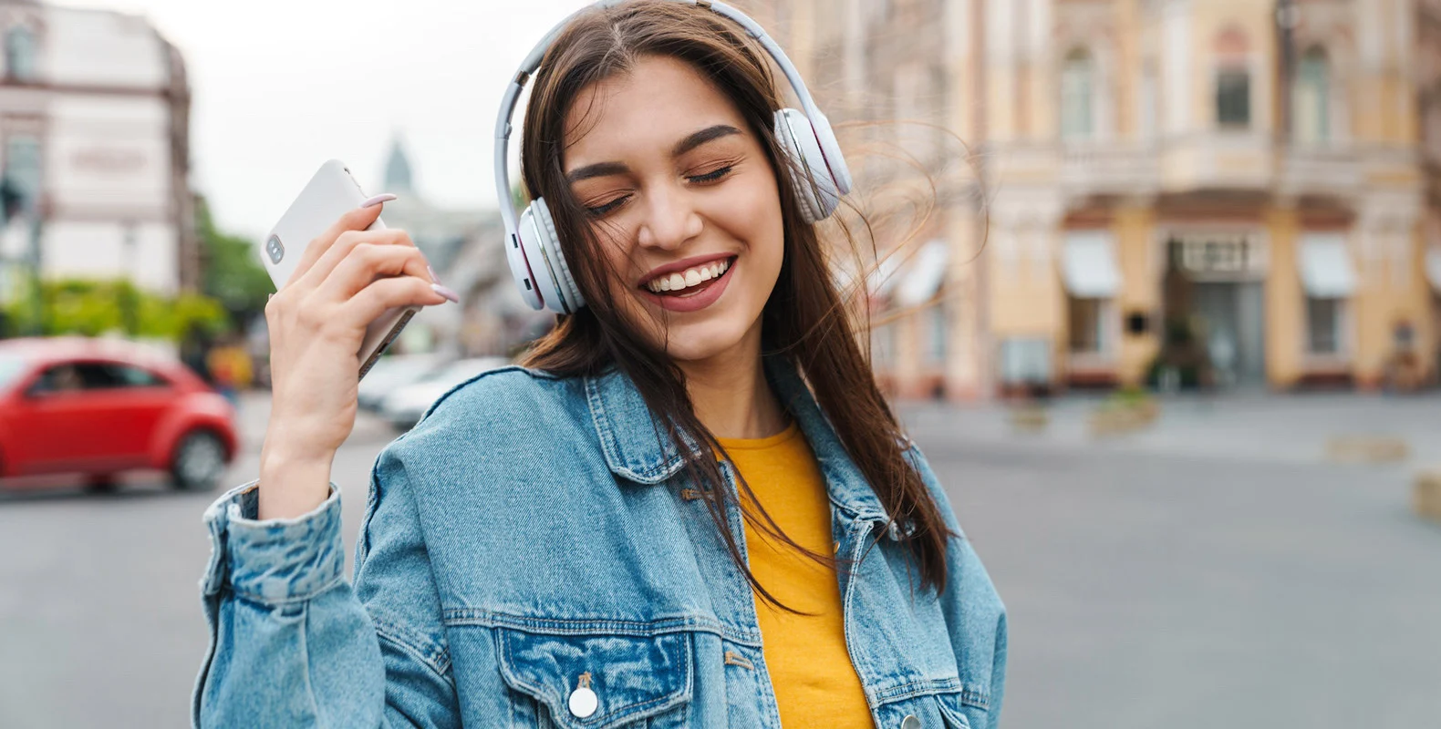 10 Spotify Playlists for Productive Studying